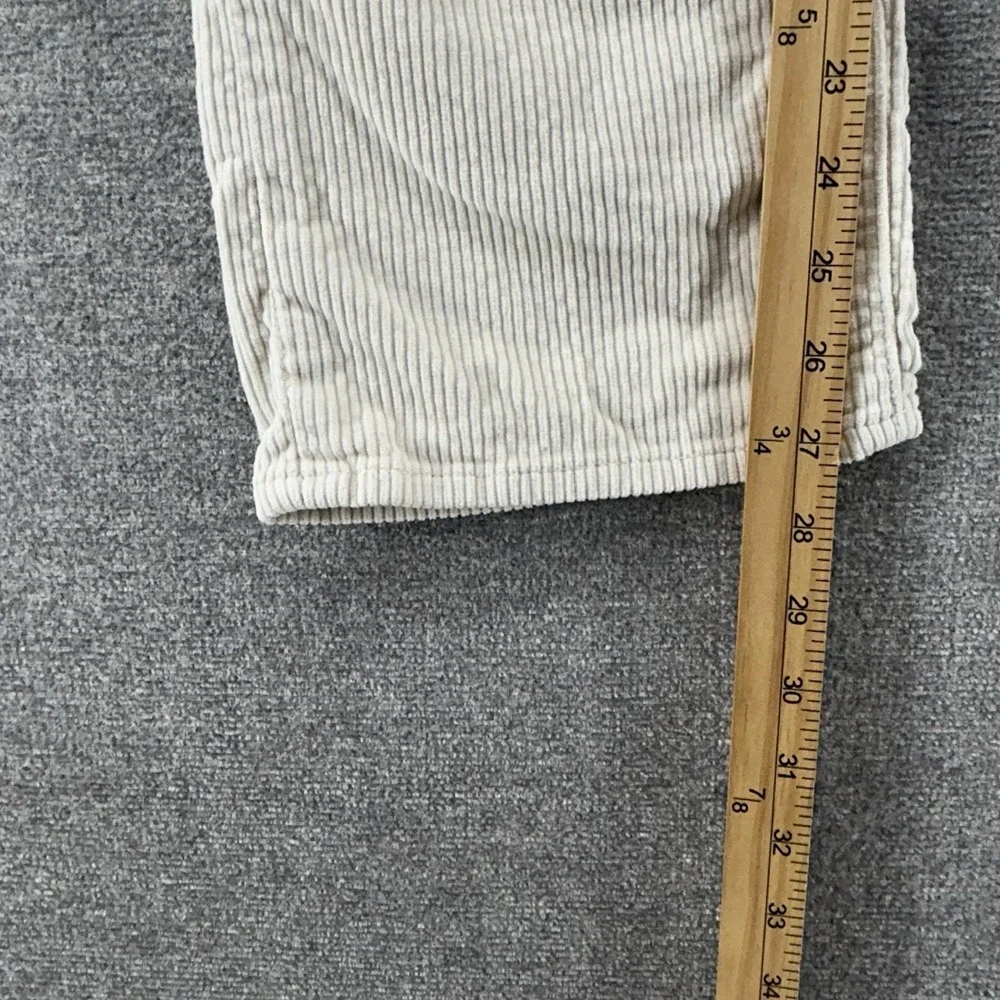 Levis‎ Ribcage Straight Corduroy Pants Women Size 26x27 Beige Casual Button Fly